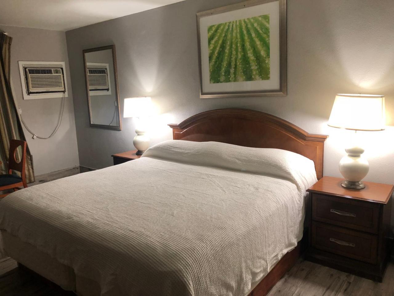 Bay Breeze Inn Bradenton Downtown מראה חיצוני תמונה