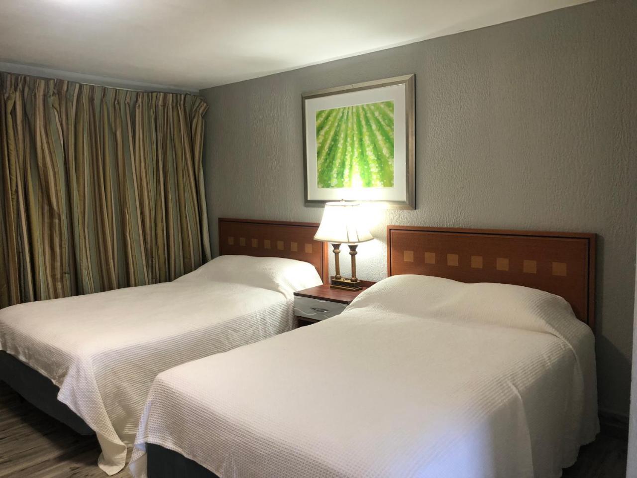 Bay Breeze Inn Bradenton Downtown מראה חיצוני תמונה